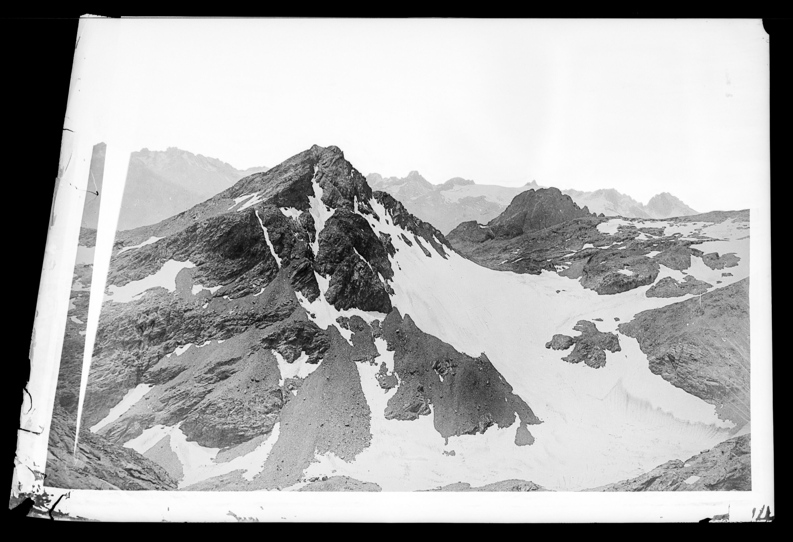 Photographie de La Meije à La Grave prise par Émile Duchemin entre 1890 et 1914. Elle s'inscrit dans une série de représ