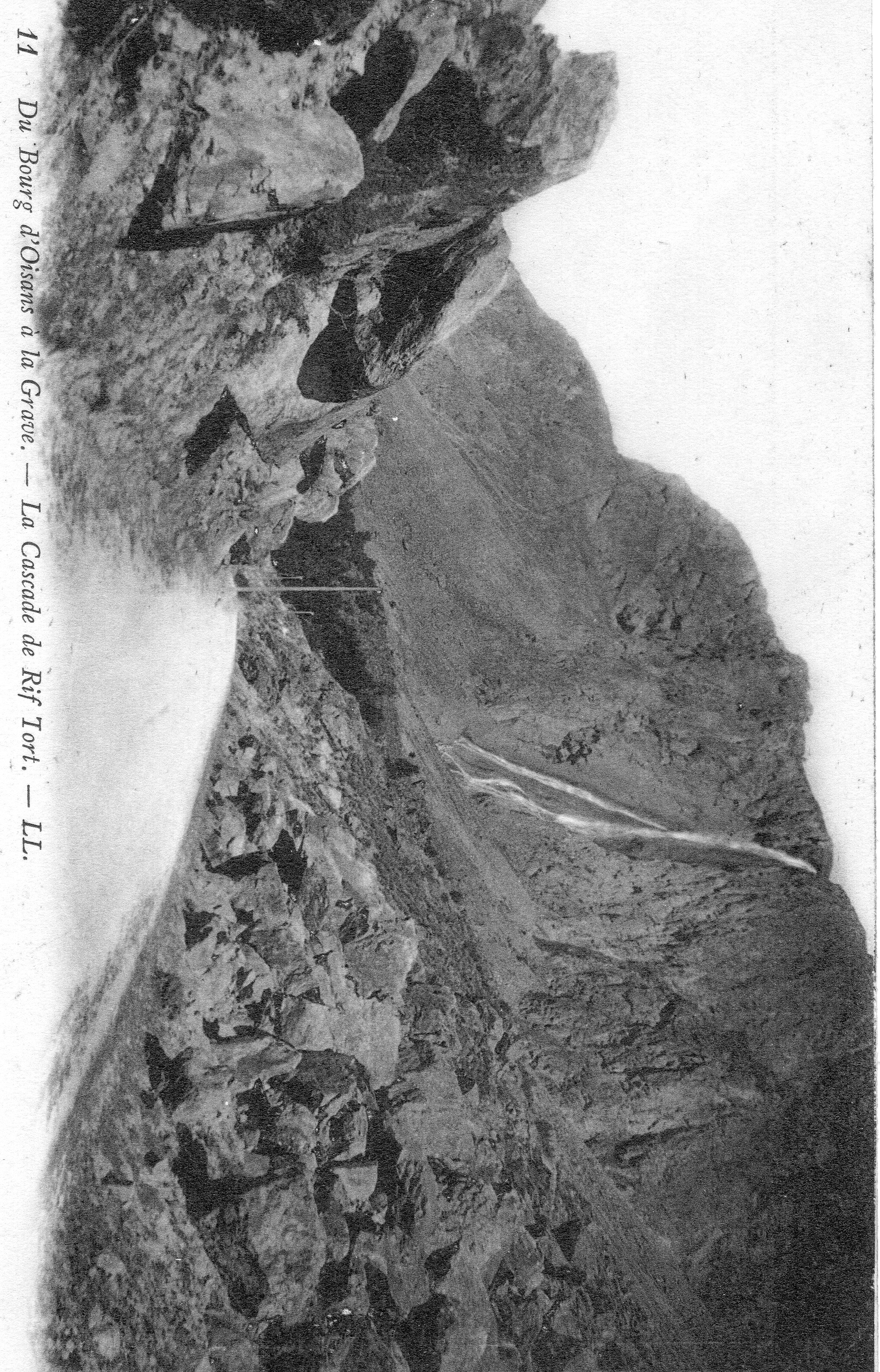 La cascade de Rif Tort en amont de Mizoen, capturée au début du XXe siècle, montre un paysage naturel préservé.