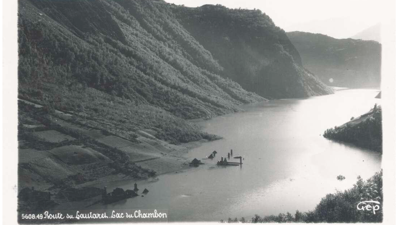 Image de 1937 illustrant le lac du Chambon depuis la route du Lautaret, auteur inconnu.
